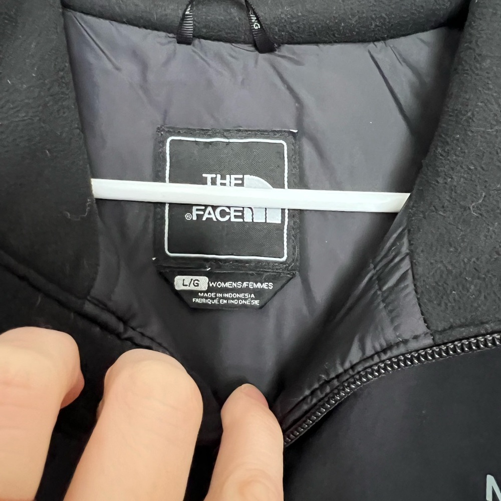 The North Face Women's Black Hooded Coat - Picture 2 of 5